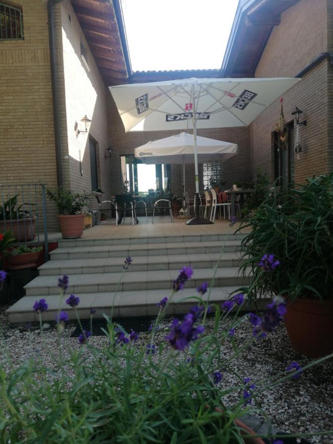 Bed and Breakfast La Casa Nella Prateria Misano Adriatico Exterior foto