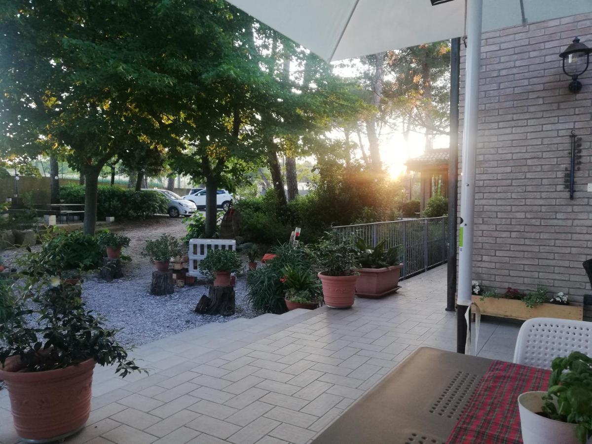 Bed and Breakfast La Casa Nella Prateria Misano Adriatico Exterior foto